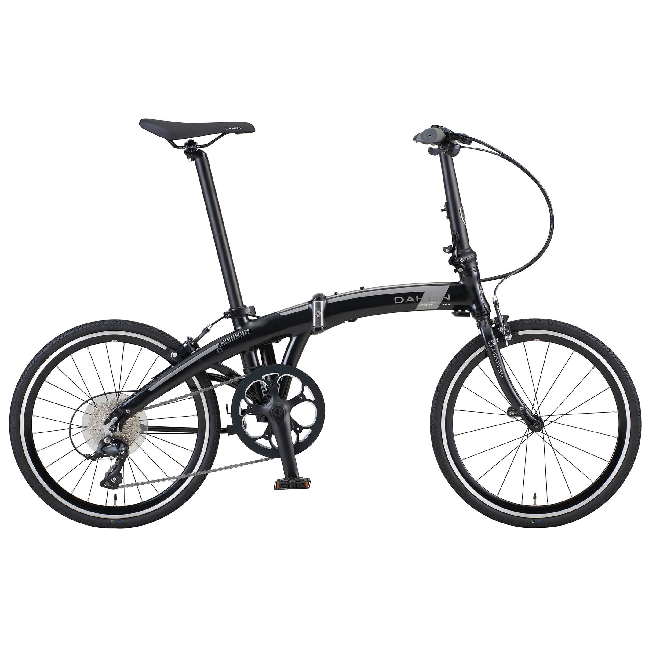 DAHON Airspeed D9（エアスピード D9）｜折りたたみの常識を超える、本格スポーツ。451ホイールが生む、伸びやかな走り。